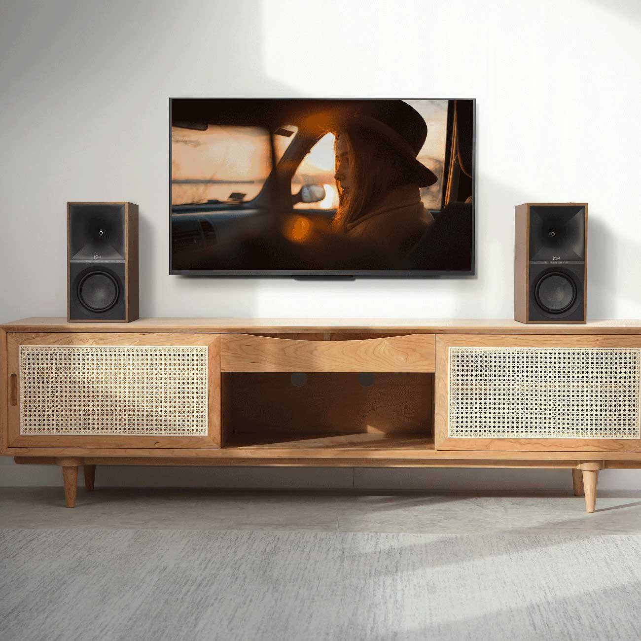 Klipsch The Sevens Heritage Inspired Walnut Powered Bookshelf Speakers (Pair)