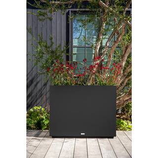 Veradek Block Span 30 in. Height Medium Black Plastic Planter SPANVMEDB