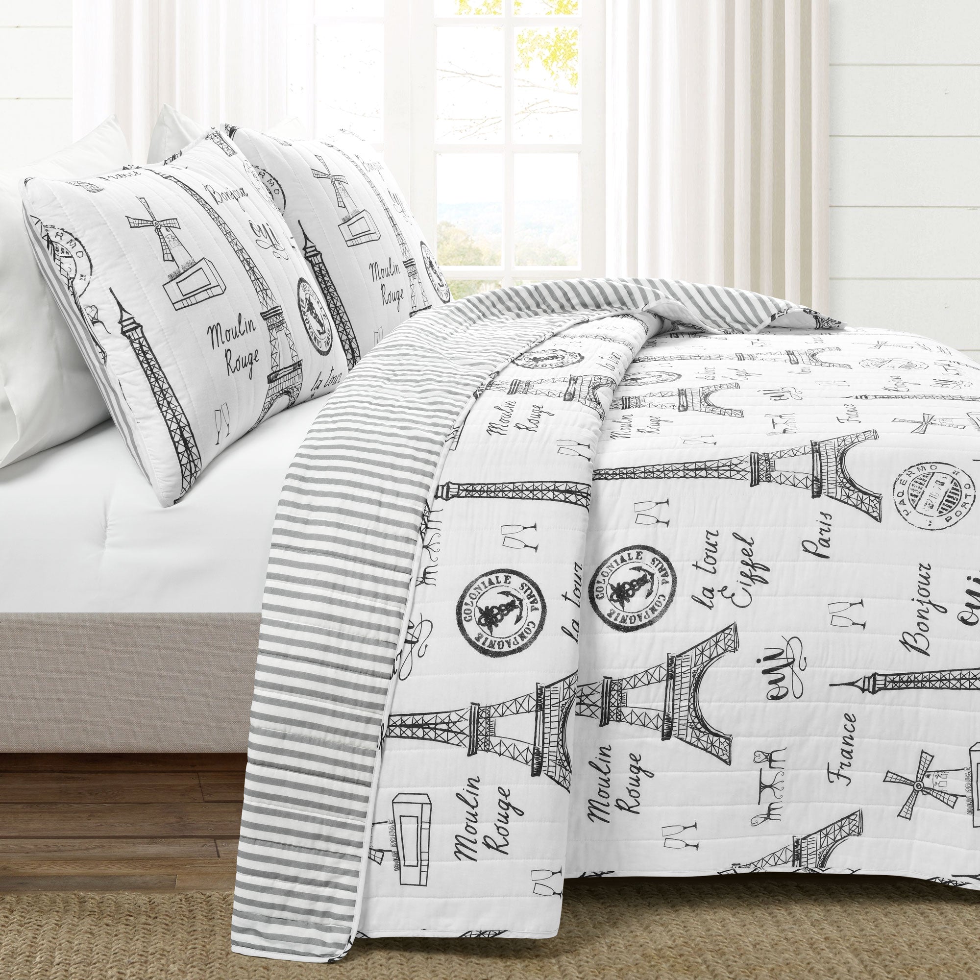 Paris Bonjour Reversible Cotton 3 Piece Quilt Set