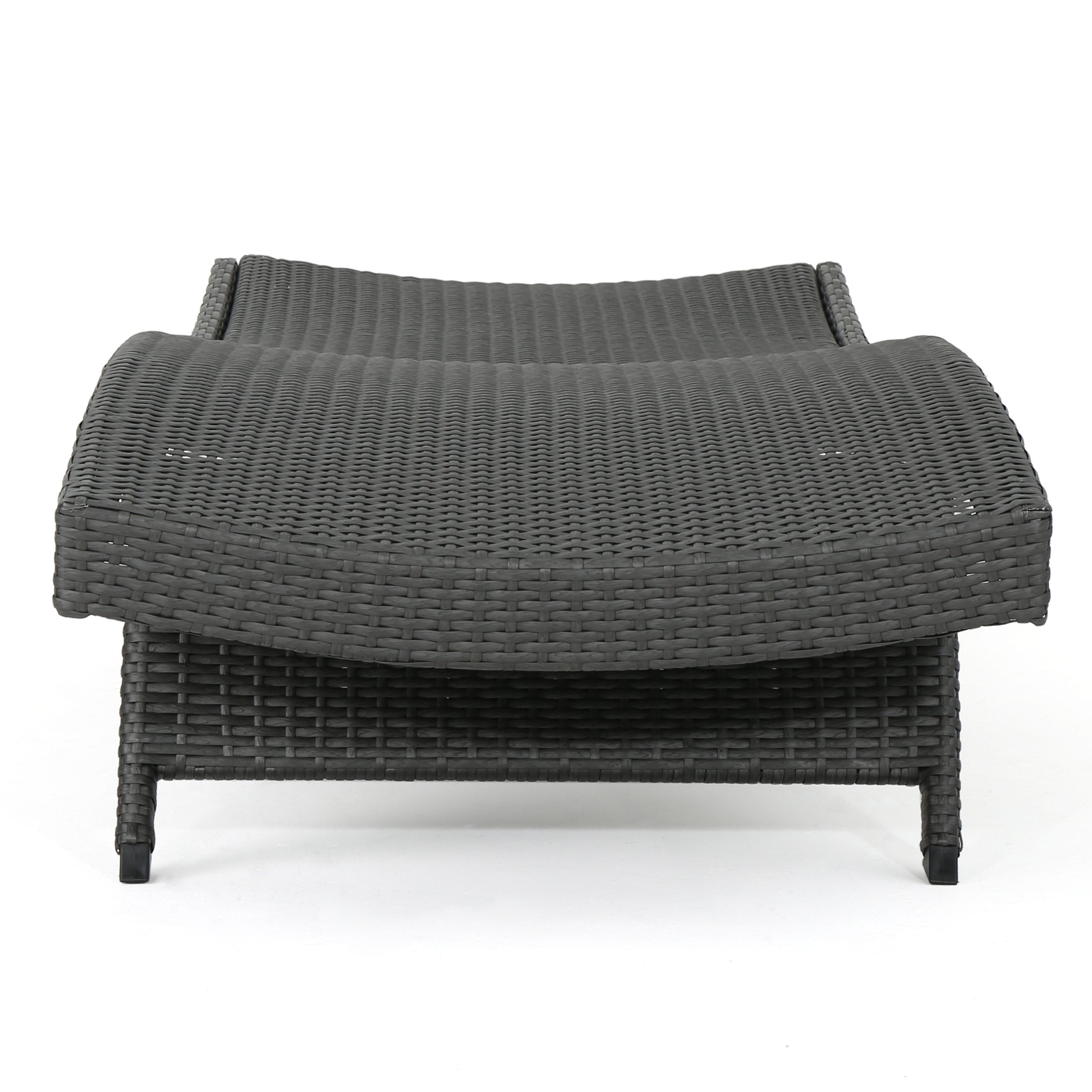 Savana Outdoor Patio Wicker Lounge with Cover