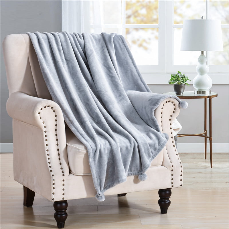 Mainstays Oversized Plush Throw with Poms， Soft Silver， 50