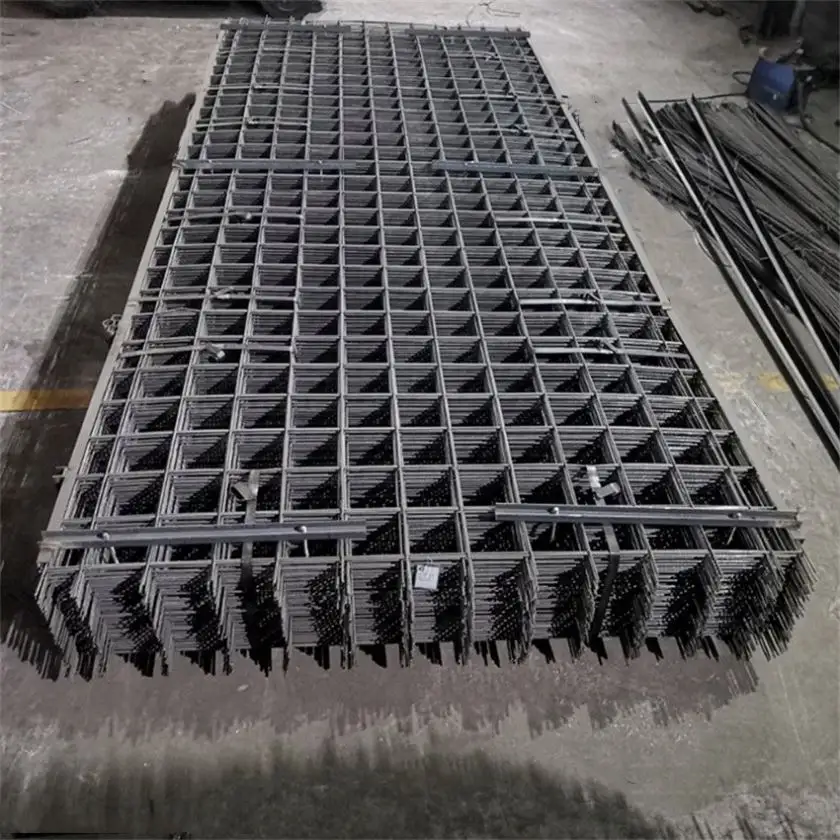 Factory supply galvanized welded wire mesh square hole reinforcement wire mesh