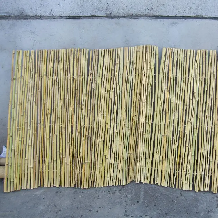 Factory wholesale outdoor garden supplies roll bamboo fence trade