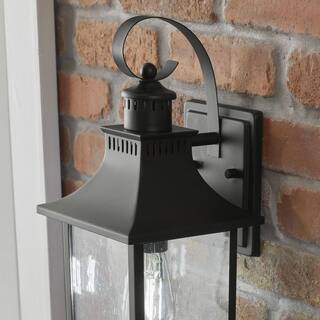 Hampton Bay Edgehill 1-Light Matte Black Hardwired Outdoor Wall Lantern Sconce with Clear Seeded Glass DSHD1604D