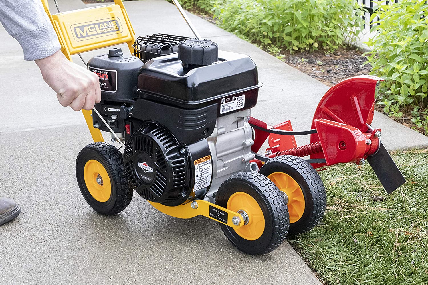 101-5.5GT-7Gas Powered Lawn Edger, 5.50 Gross Torque/3.5 HP B&S Engine 7′′ Wheels