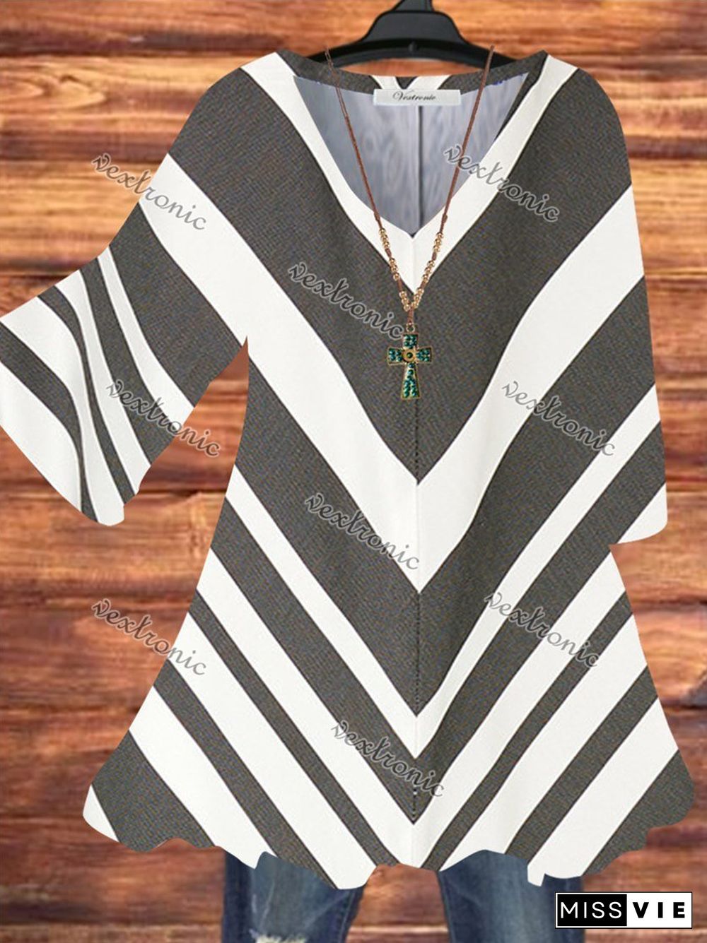 Women Half Sleeve V-neck Striped Geometric Printed Top Dress