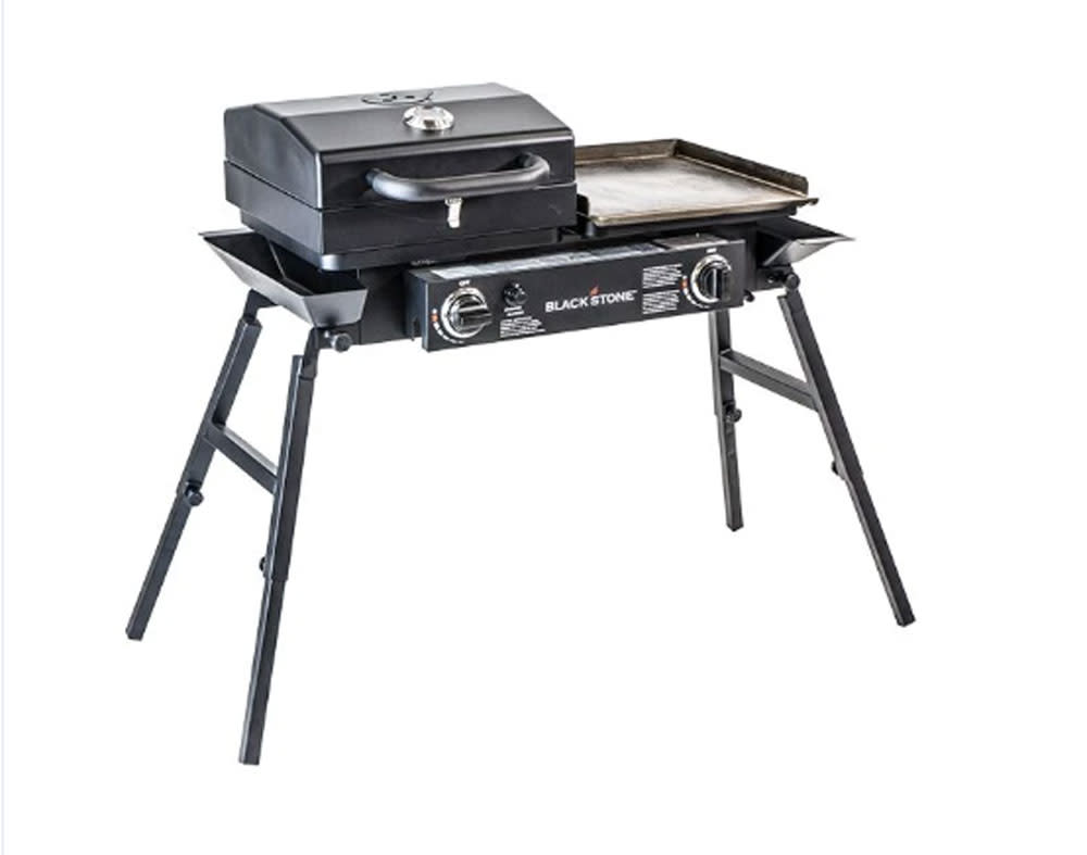 Blackstone Propane Gas Tailgater Combo in Black with Grill Box， Two Burners， and Griddle Plate 35，000 BTU 1555 ;