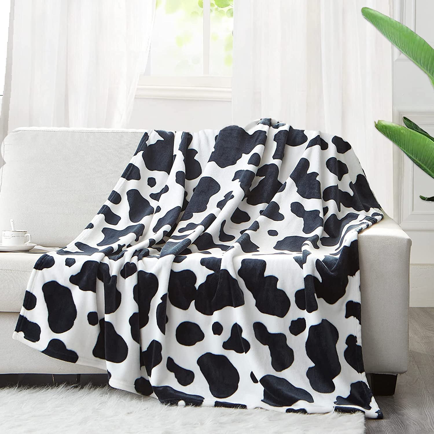 WISH TREE Fleece Cow Print Blanket Black and White Bed Cow Throws 40x50 inch