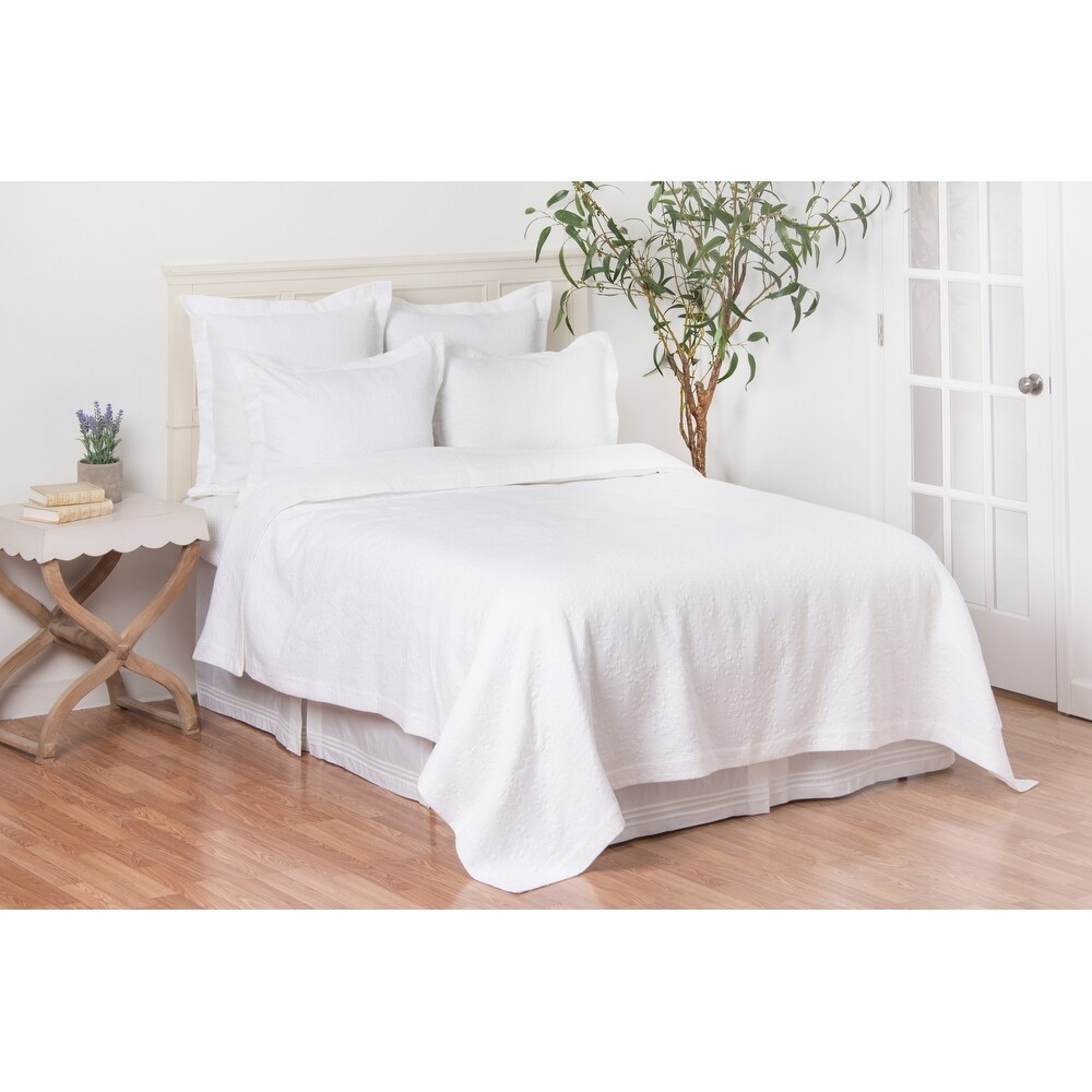 Jardin Matelassé Twin Coverlet