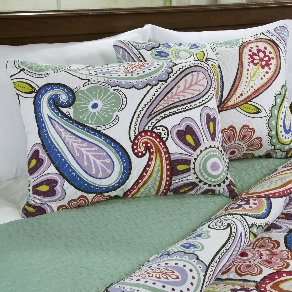 Lizzie Classic Paisley Quilt Set with Pillow Shams by Windsor Home (Multicolor)