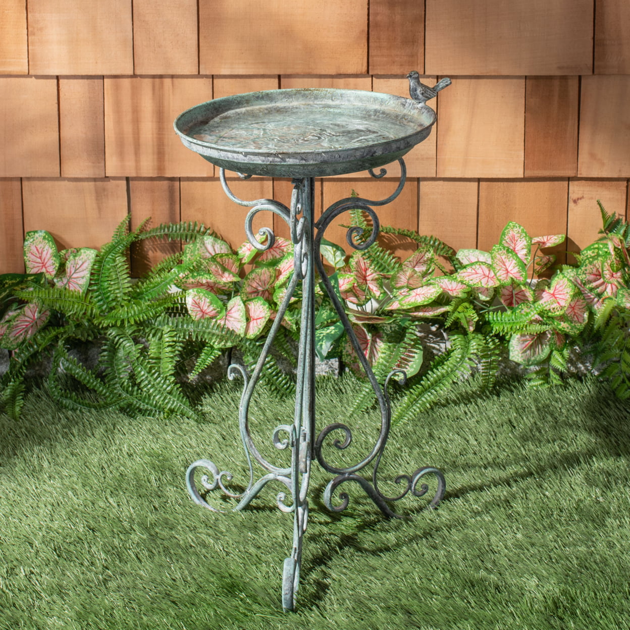 SAFAVIEH Outdoor Collection Ashlan Bird Bath Ant Dark Green