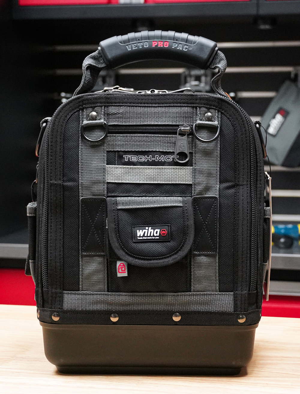 Wiha Tool Kit in Veto TECH-MCT Tool Bag 112pc