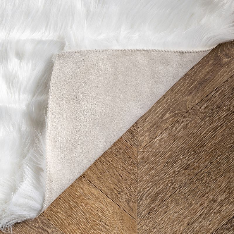 nuLoom Rodolfo Faux Sheepskin Shag Area Rug