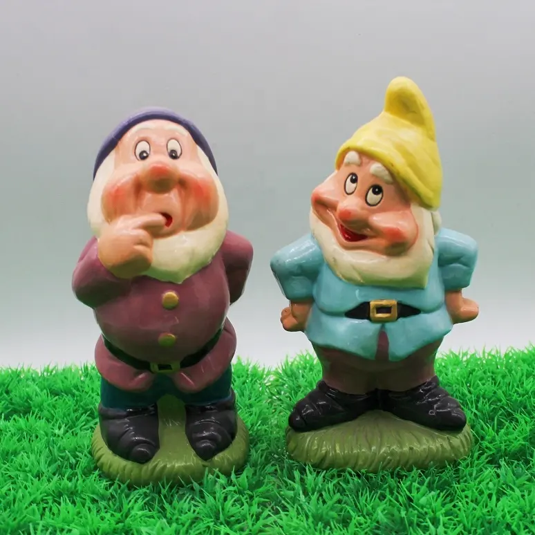 garden supplies wholesales Custom Cute Gnome Set Dolls seven dwarfs glazed Ornament Idea for home garden decoration