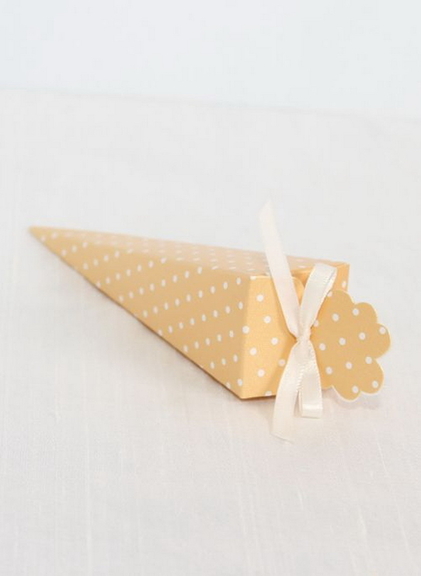 Ivy Lane Design Italian   made Dotted Favor Cone