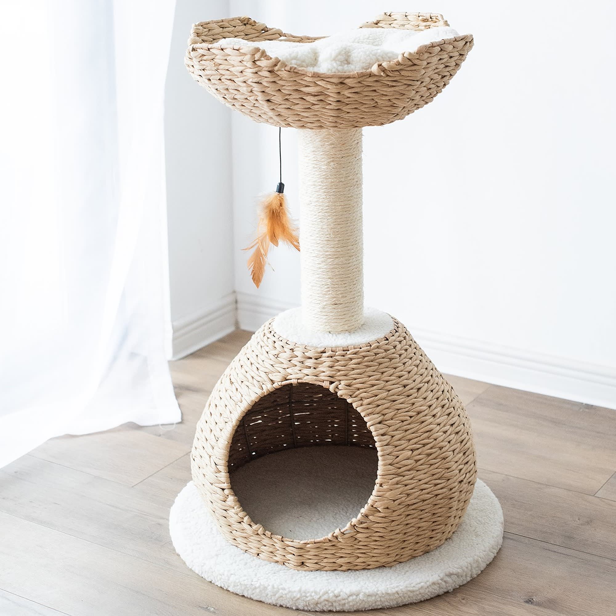 PetPals Group Walk-Up Boho Handwoven Cat Condo with Perch  Sisal Scratching Post， 28.5