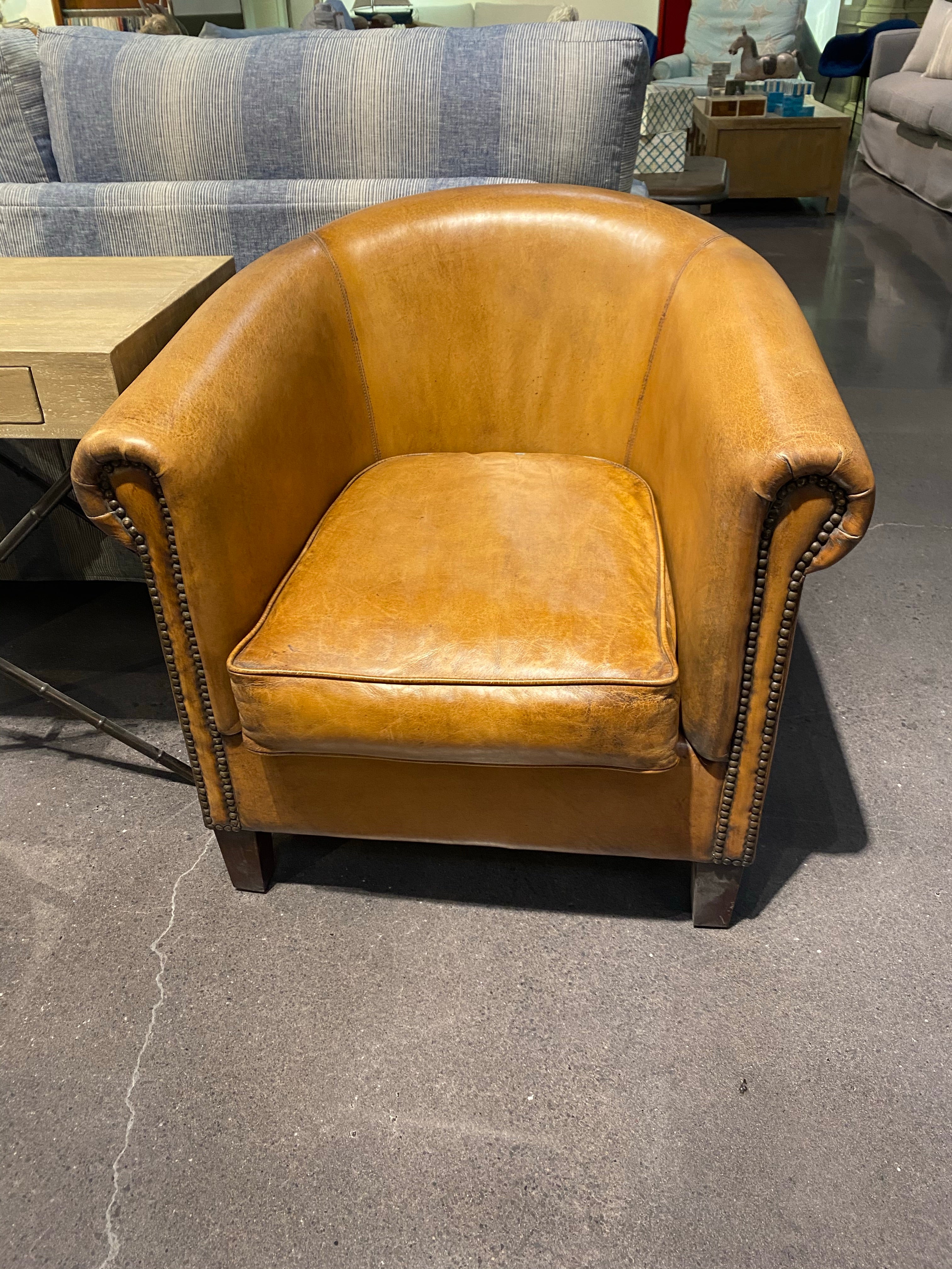 FRANK ARMCHAIR