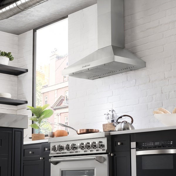 ZLINE Convertible Vent Wall Mount Range Hood in Stainless Steel.