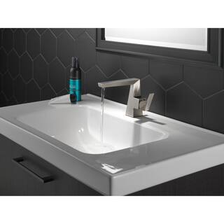 Delta Trillian Single Handle Single Hole Bathroom Faucet with Metal Pop-Up Assembly in Lumicoat Stainless 543-SS-PR-MPU-DST