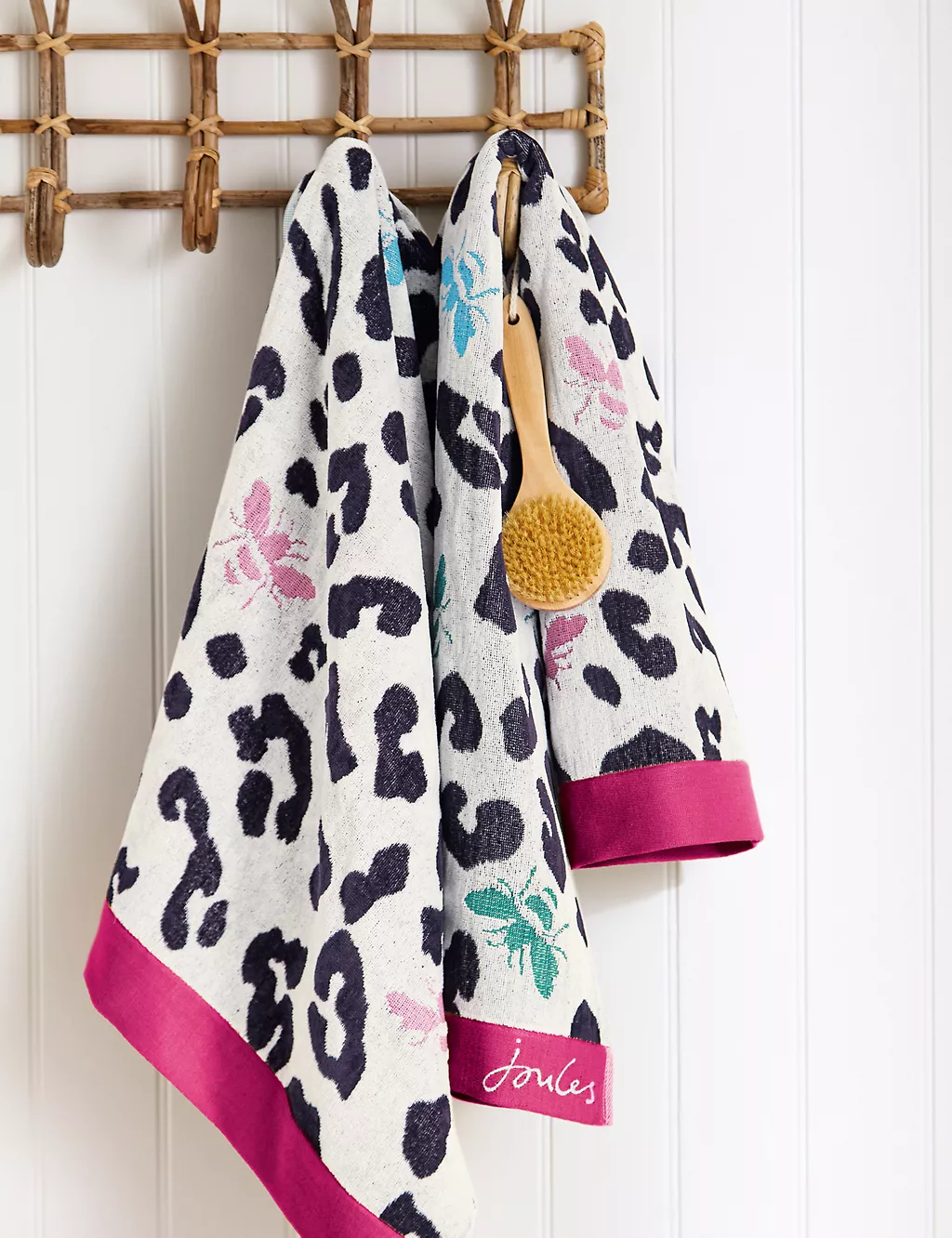 Pure Cotton Leopard Bee Towel