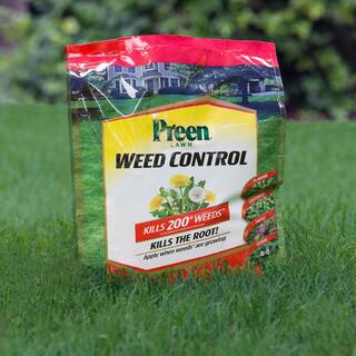 Preen 30 lbs. Lawn Weed Control Covers 15000 sq. ft. 2464163