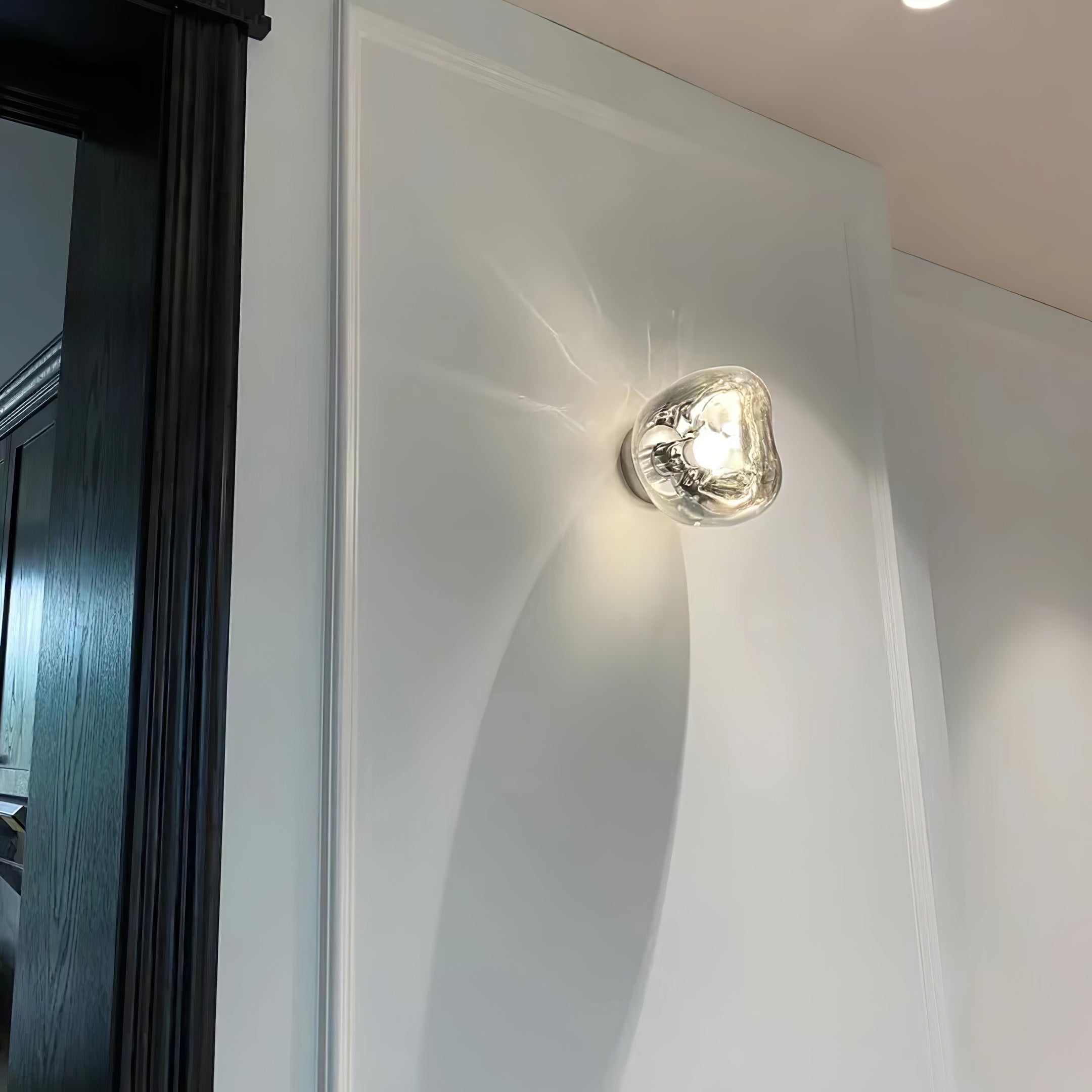 Lava Plug-in Wall Lamp