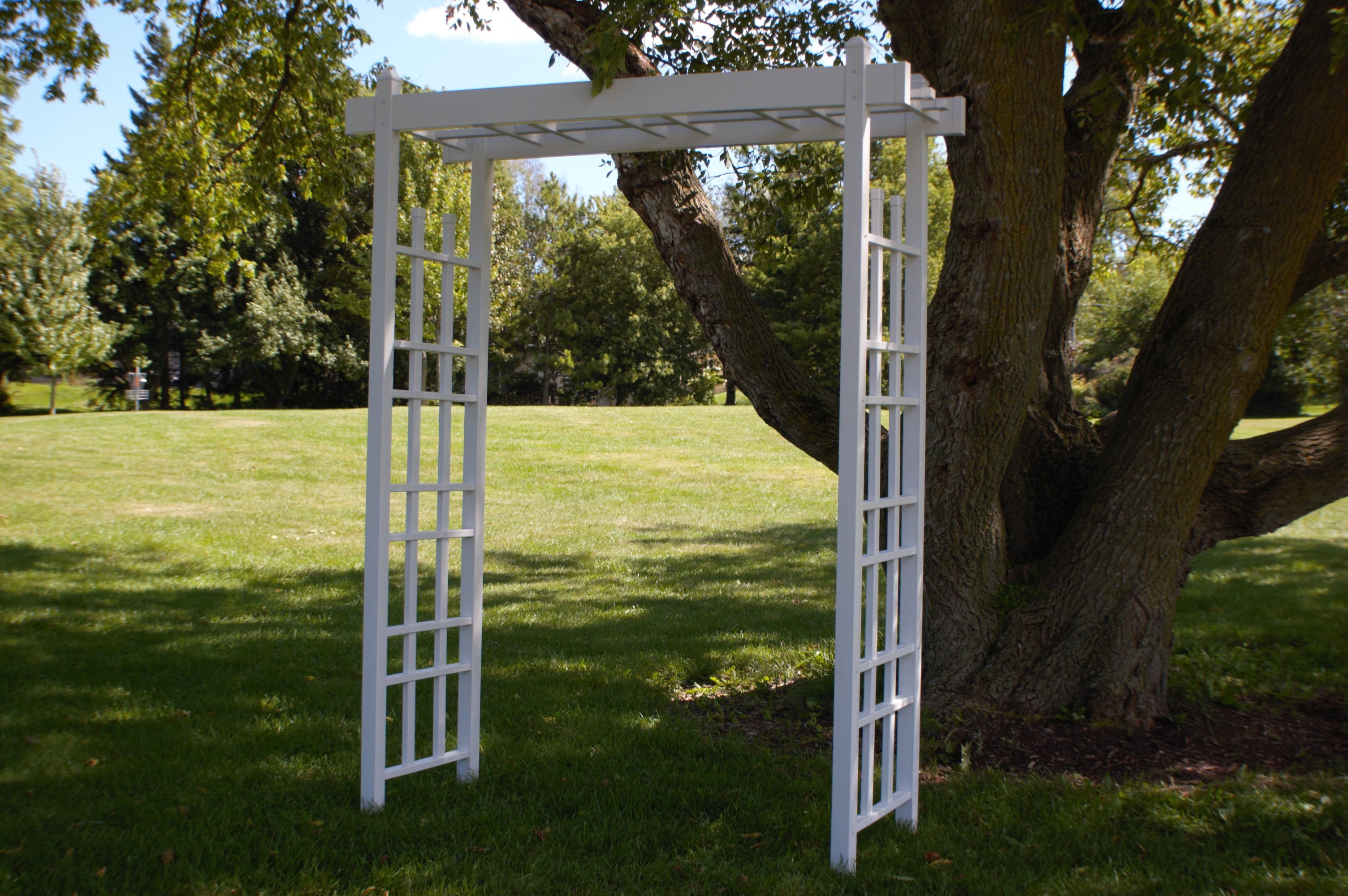 DuraTrel Maplehill Expandable 83" Tall White Vinyl Arbor