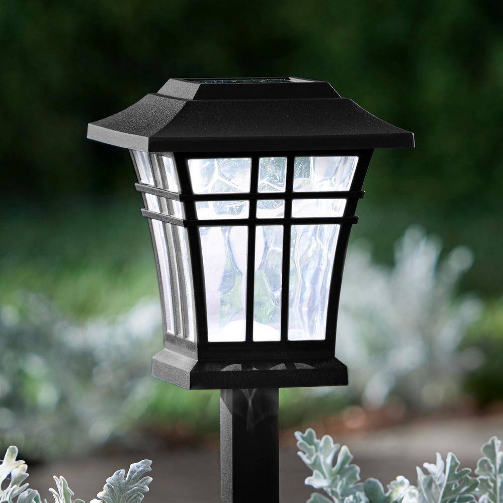 Hampton Bay Hartford 8 Lumens Solar Bronze LED Landscape Pathway Light P1500-07