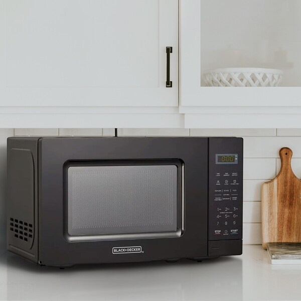 0.7 Cu Ft LED Digital Microwave Oven in Black with Child Safety Lock