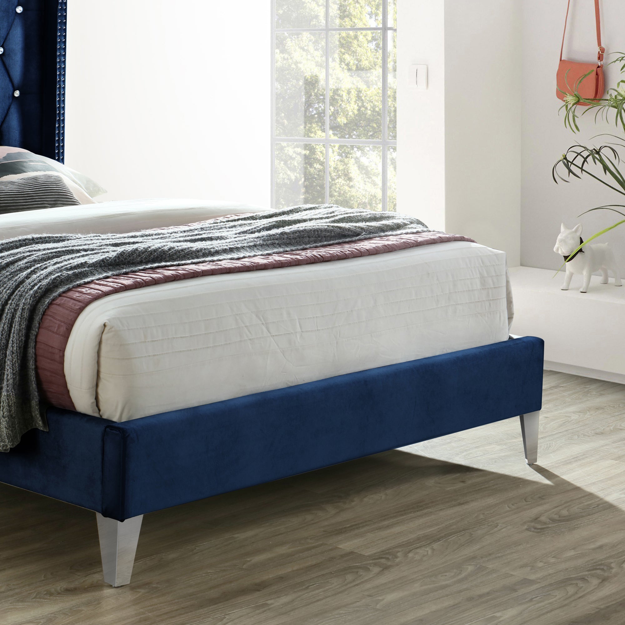 Better Home Products Alexa Velvet Upholstered Full Platform Bed in Blue