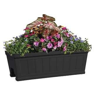 CHG CLASSIC HOME  GARDEN Hanover 27 in. Black Beadboard Resin Deck Rail Planter HD1116-001S