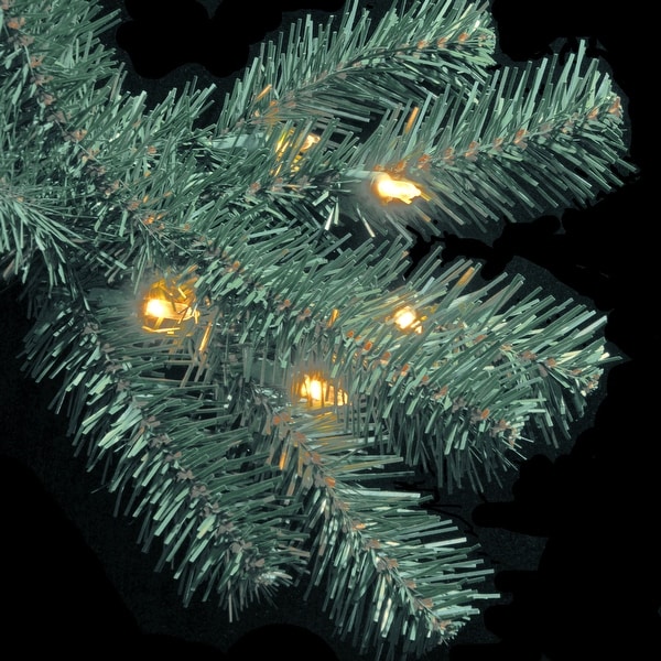 National Tree Company 7.5 ft. North Valley Spruce Hinged Tree with 700 Clear Lights