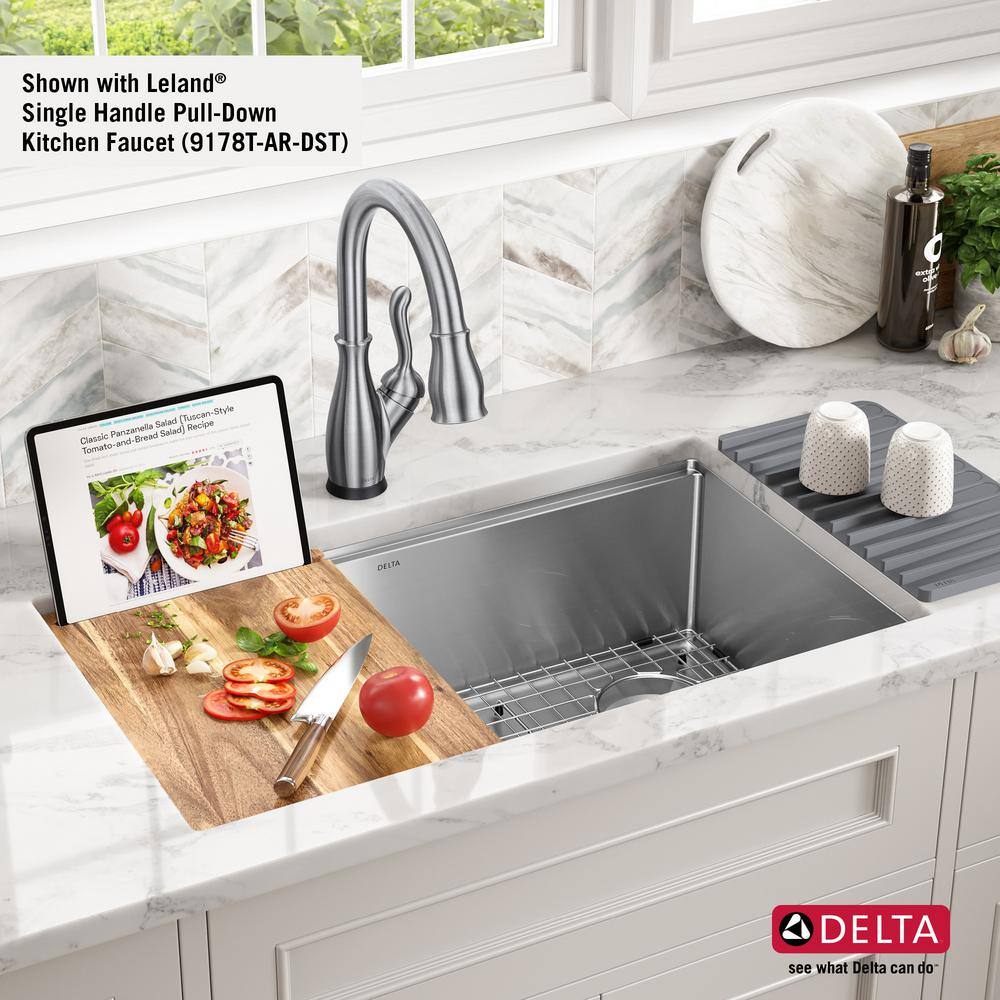 Delta Lorelai 16 Gauge Stainless Steel 32 in. Single Bowl Undermount Workstation Kitchen Sink with Accessories 95B932-32S-SS