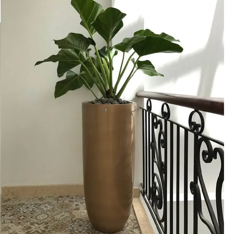 Long Standing Shiny Polished Metal Planter Home Indoor Outdoor Garden Usage Customized Size Metal Planter