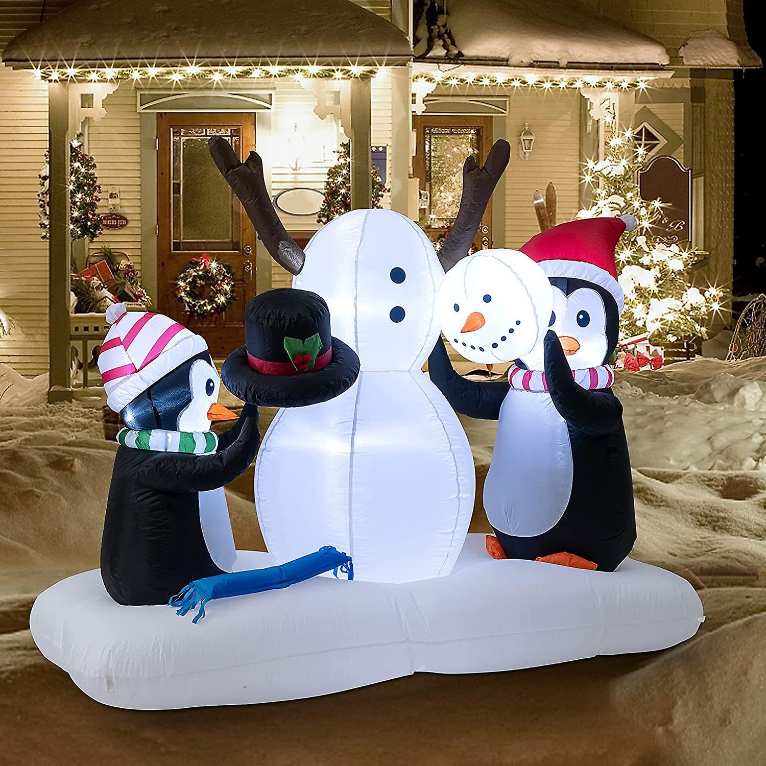 Kurala Christmas Inflatable Snowman And Penguins Christmas Decoration， 7 Ft Long 5.4 Ft High Christmas Blow Up Yard Decoration， Built-in Led Lights