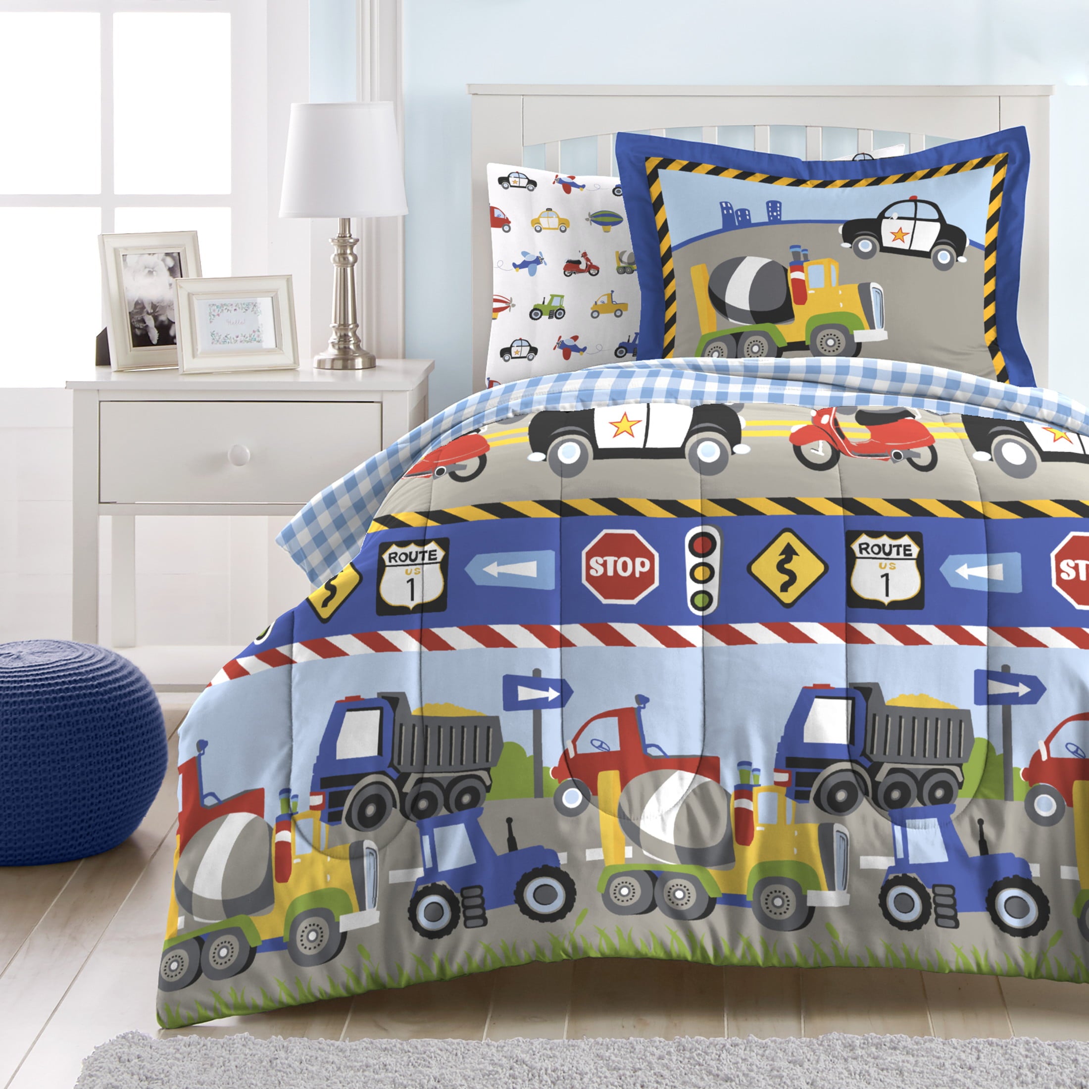 Dream Factory Trains And Truck Twin 5 Piece Comforter Set， Cotton/Polyester， Blue， Red， Yellow， Multi