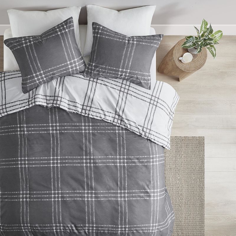 Intelligence Design Nathan Plaid Reversible Antimicrobial Duvet Cover Set