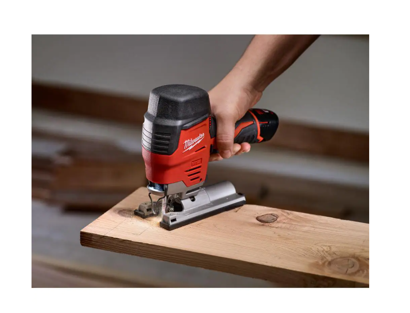 Milwaukee 2445-20-2441-20-48-11-2460 M12 12V Lithium-Ion Cordless Jig Saw with M12 10 oz. Caulk and Adhesive Gun and 6.0 Ah XC Battery Pack