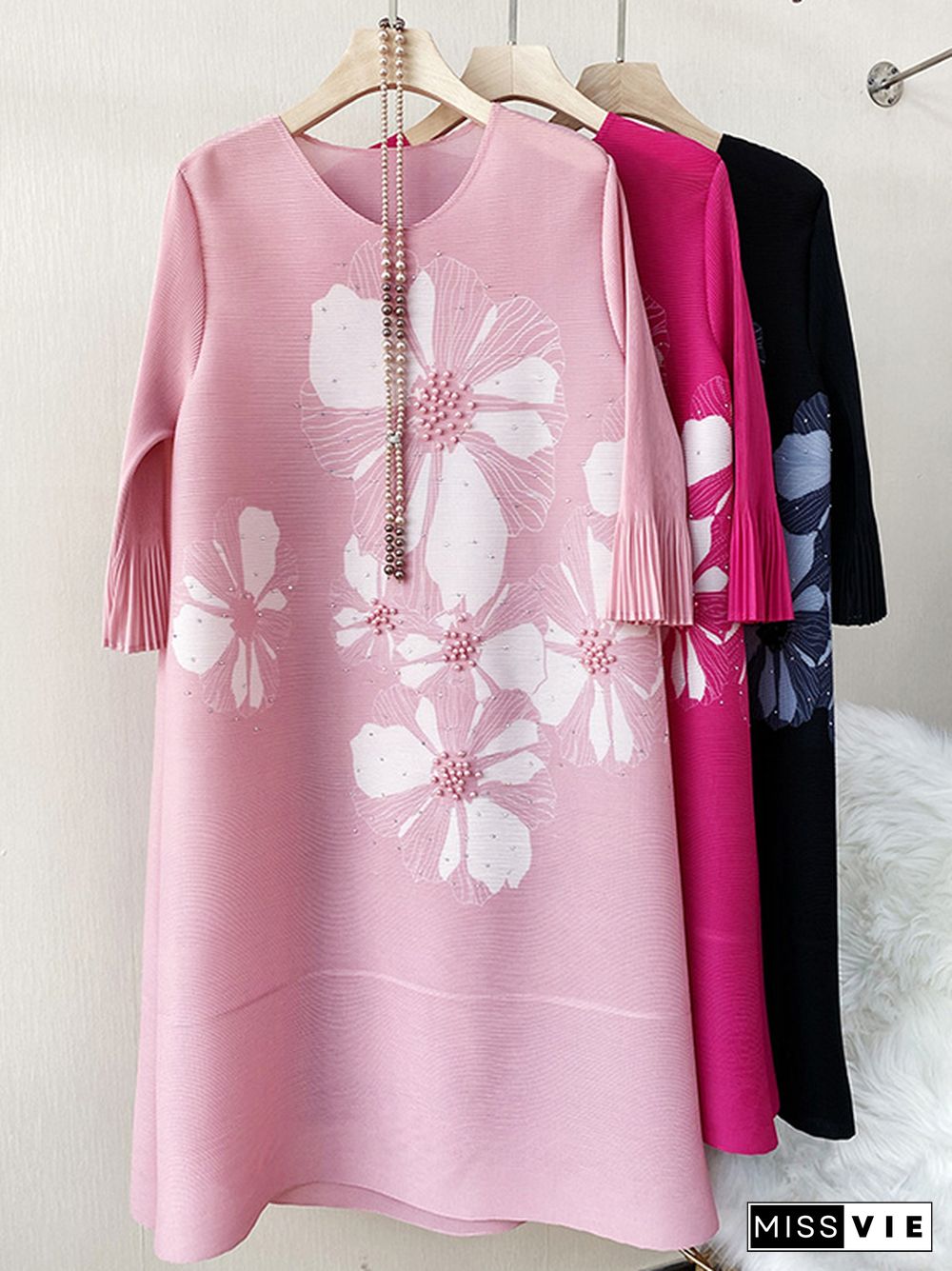 Flared Sleeves Loose Floral Printed Round-Neck Midi Dresses