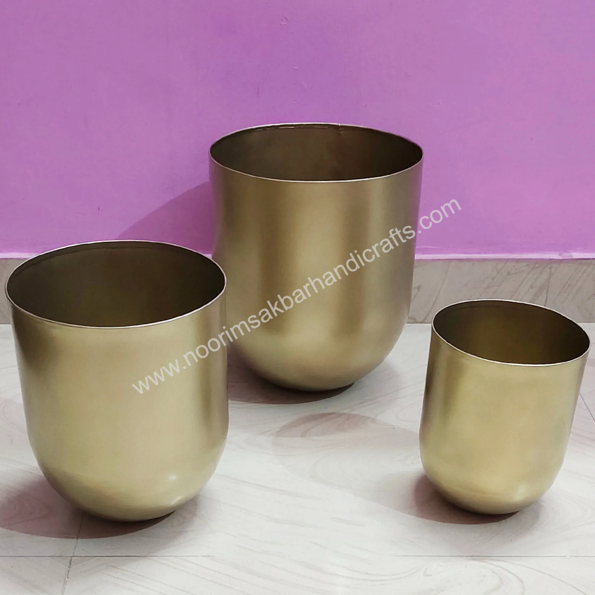 Large Metal Brass Antique Planters Buckets And Small Flower Pots Custom garden Planters Set For Indoor Outdoor Decoration