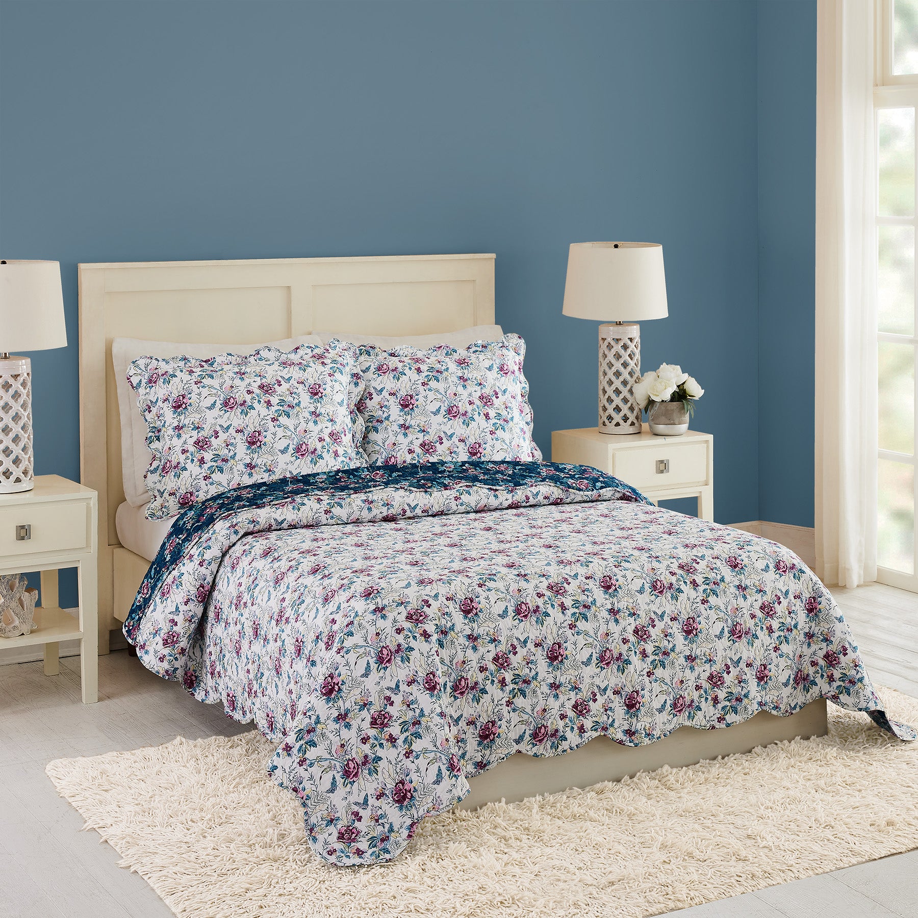 Rose Toile Scalloped Quilt Set, King