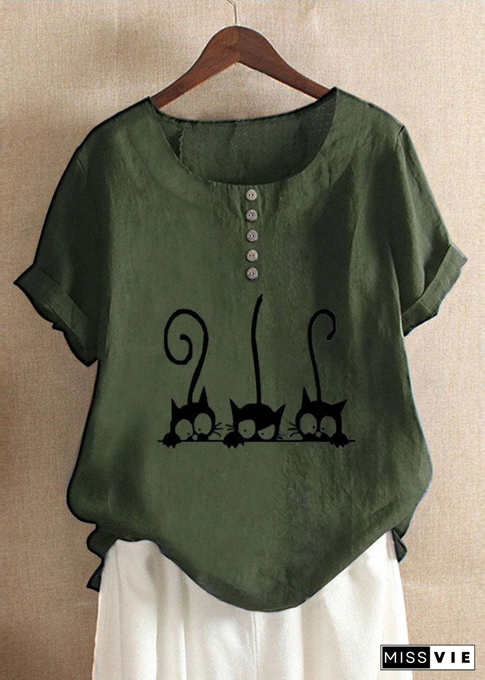 Plus Size Cartoon Cat Print Crew Neck Short Sleeve Blouse