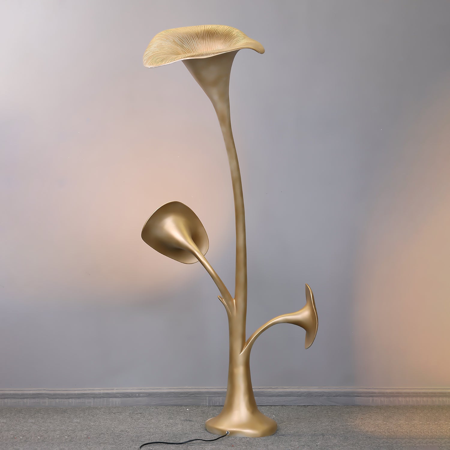 Petunia Sculpture Floor Lamp