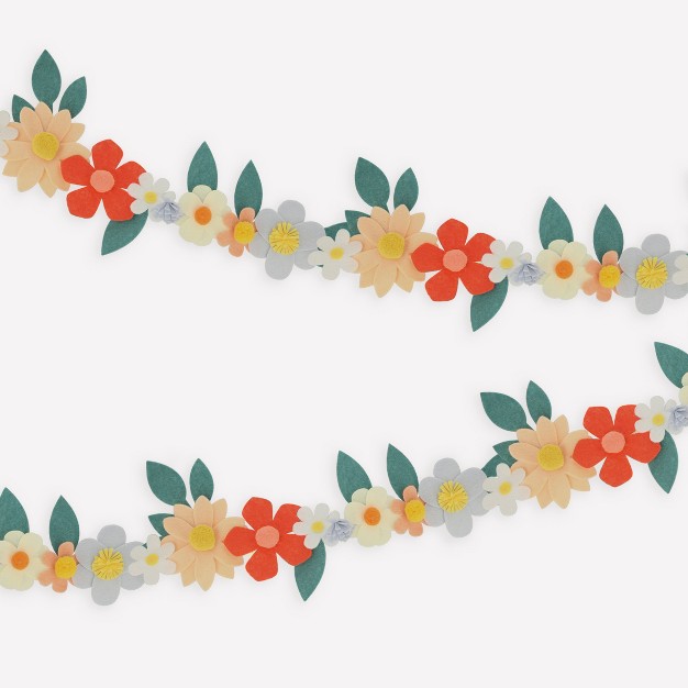 Meri Meri Felt Flower Garland 8 x27 With Excess Cord Pack Of 1