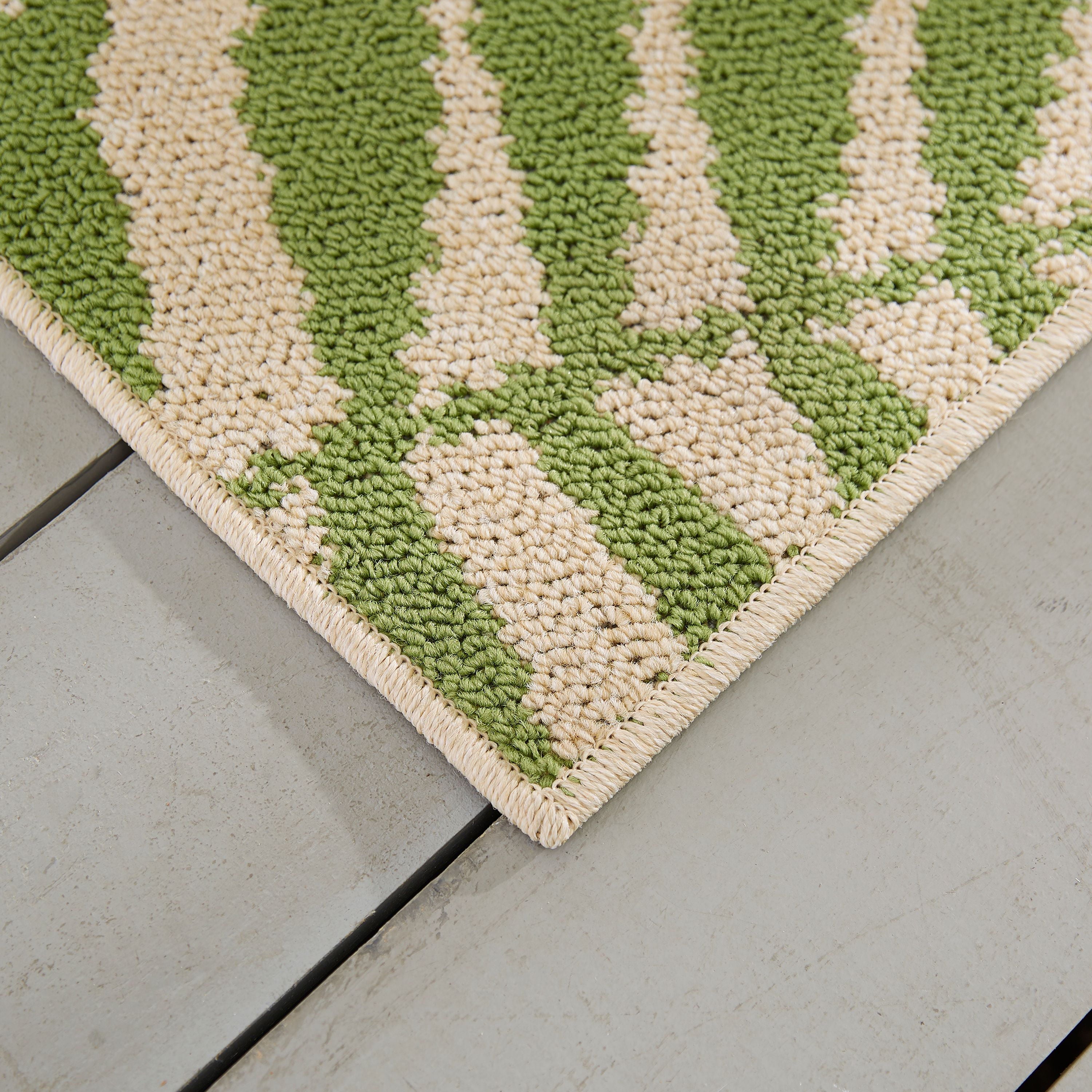 Mainstays Palms Tufted Floral Outdoor Rug, Green and Beige, 6' x 9'