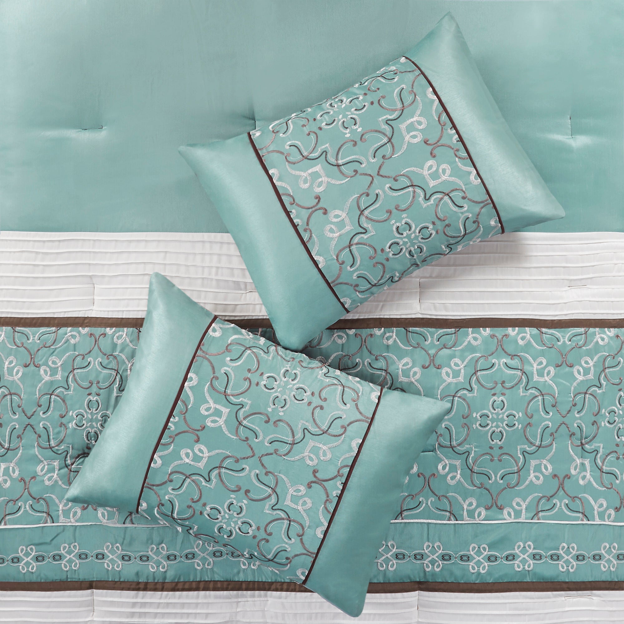 Home Essence Seafoam Embroidered 24 Pieces Comforter Set Bed-in-a-Bag， Queen