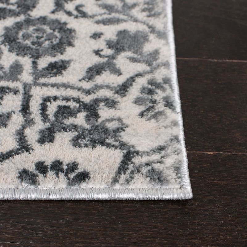 Safavieh Brooke Rug