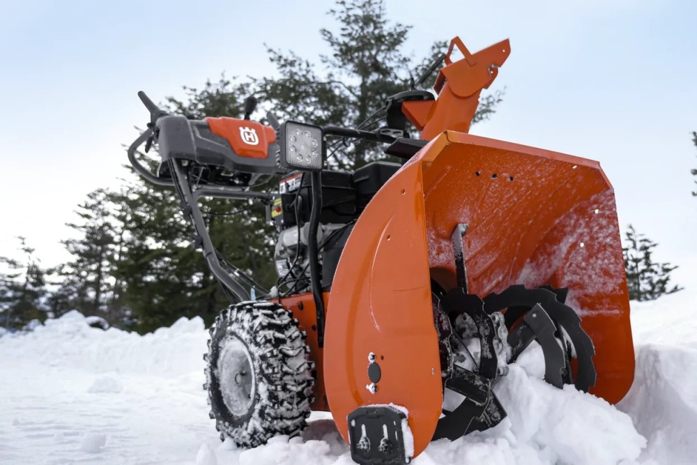 Husqvarna ST 230 Residential Snow Blower 30 291cc ;