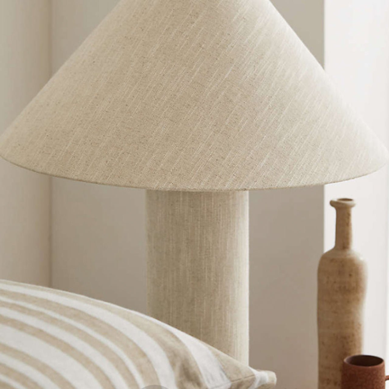 Remi Linen Table Lamp