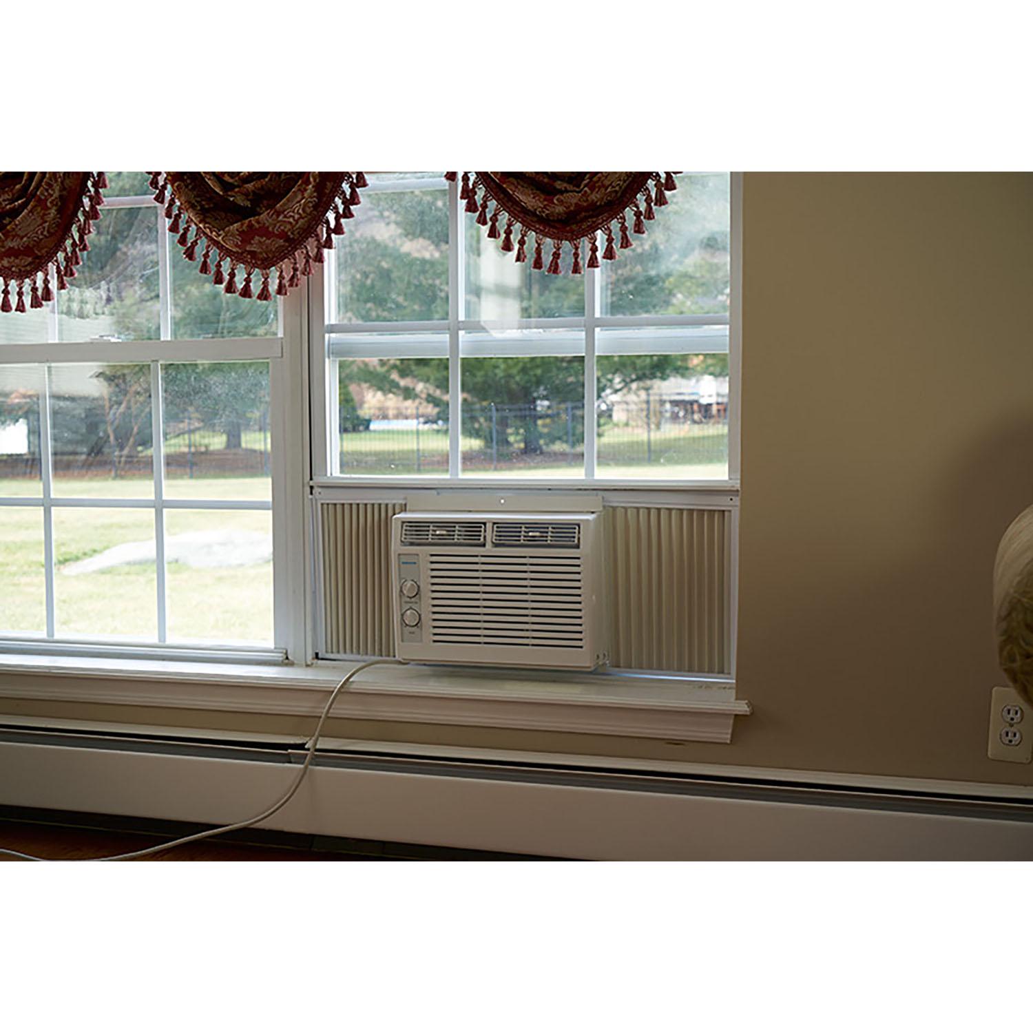 Emerson Quiet Kool 5000 BTU 115V Window Air Conditioner with Mechanical Rotary Controls